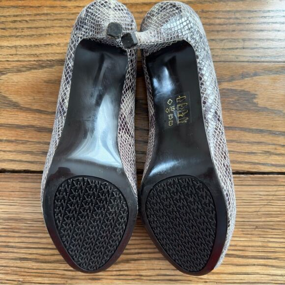 Michael Michael Kors Peep-Toe Leather Snakeskin Print Heels Gray – Size 9.5‎ M - Picture 7 of 9